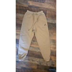 Jordan Essentials Fleece Pants Mens (DA9820-245) Color Hemp Sz Small Fall 2021
